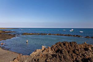 Piscinas naturales en Punta Mujeres - Lanzarote