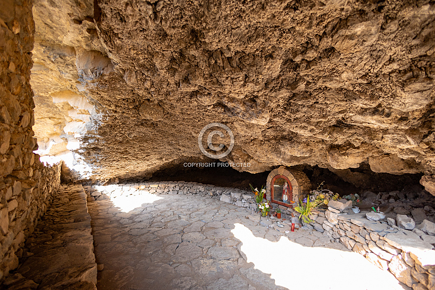 Cueva de la Virgen - Tijarafe - La Palma