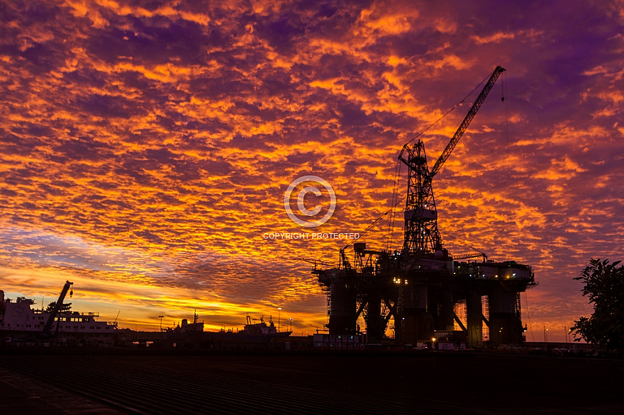 Oil rig in the Puerto de la Luz, Las Palmas de Gran Canaria