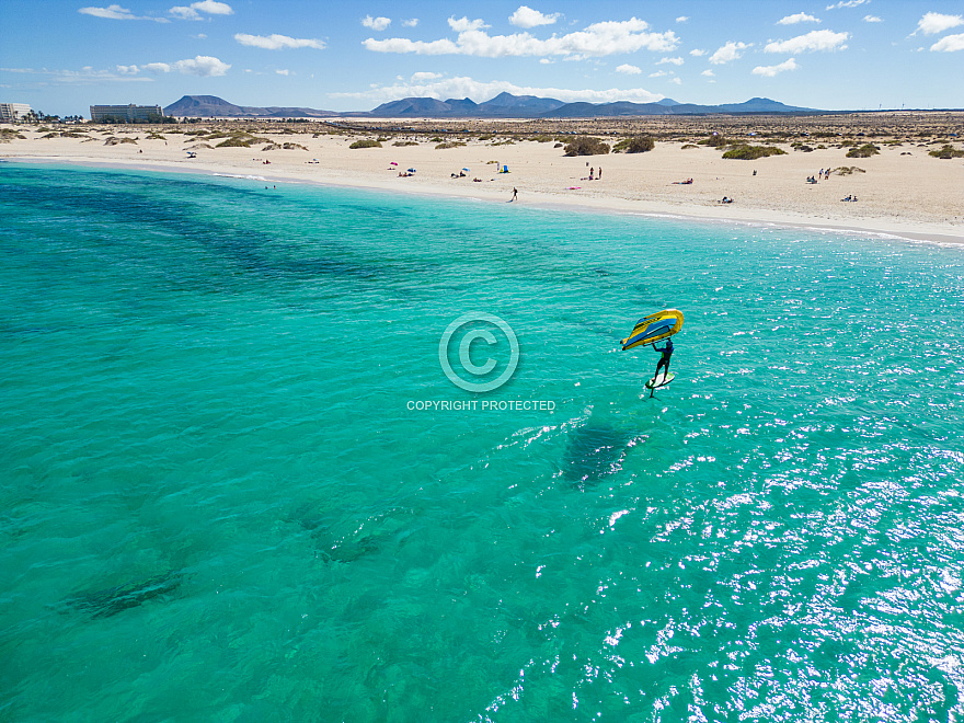Wing Foil en Playa Grandes - Fuerteventura
