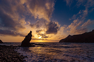 Sunrise at La Caleta beach - Hermigua - La Gomera