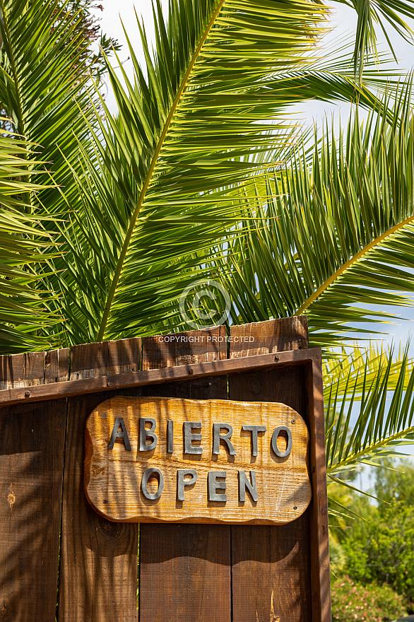 Abierto - Open